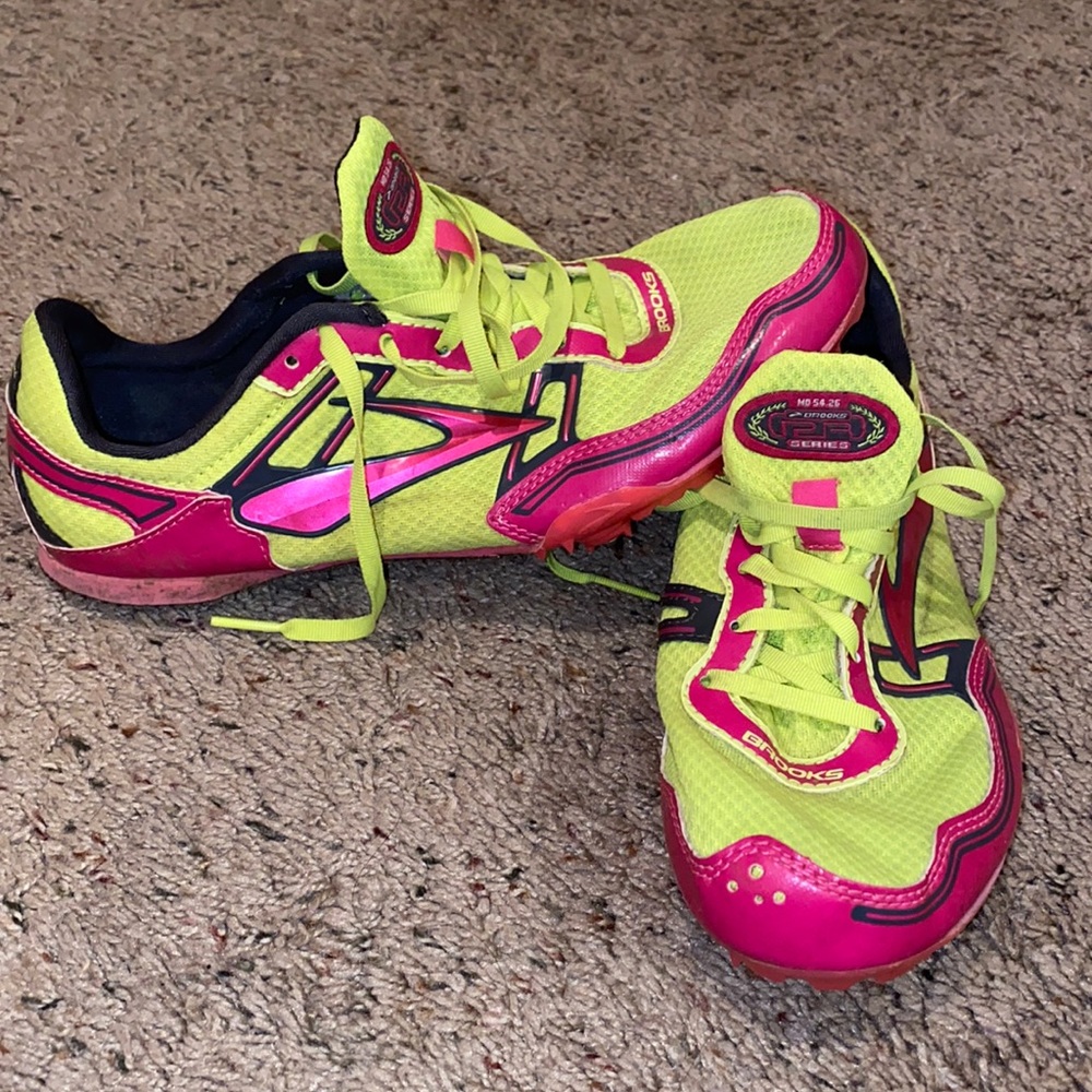 Brooks Running Spikes